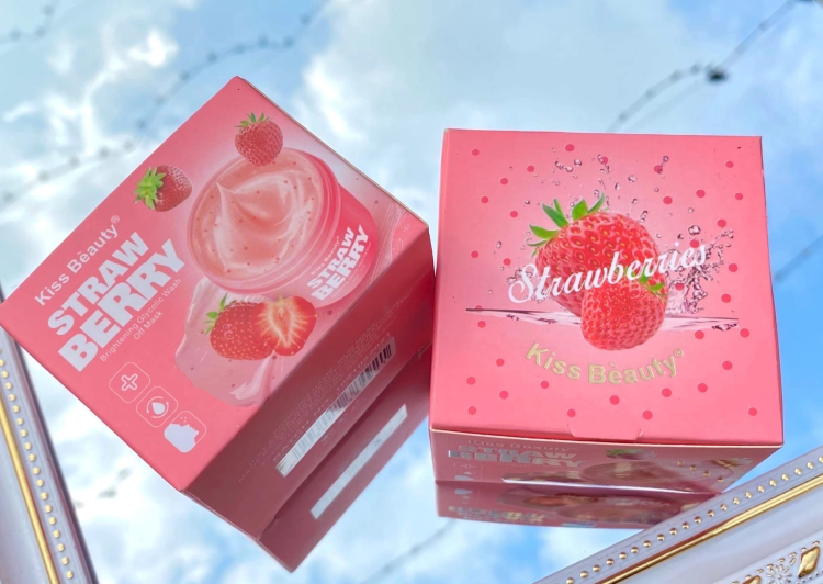 "Kiss Beauty" STRAWBERRY Brightening Glycolic Wash off Mask